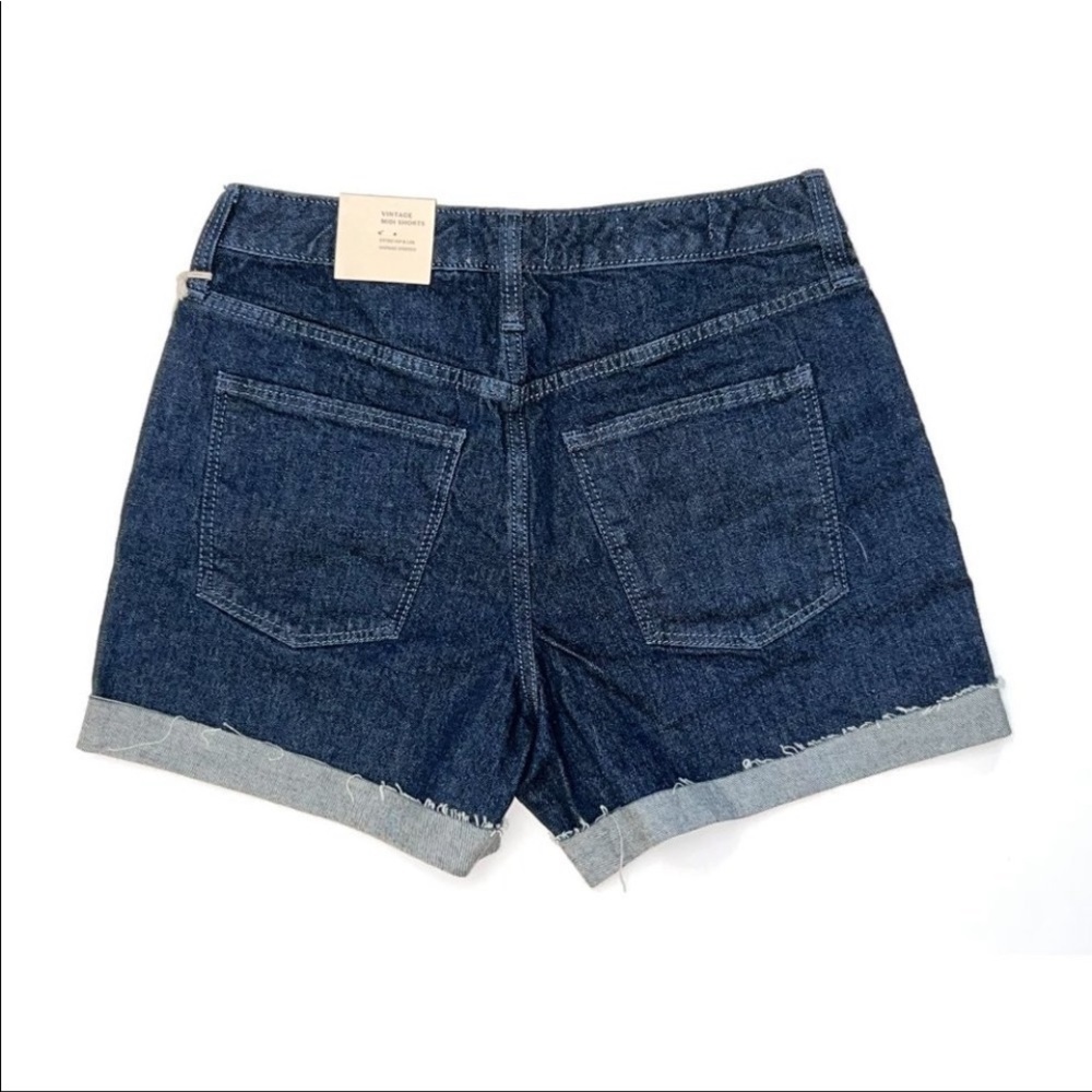 Women’s Universal Thred Denim Shorts - Picture 2 of 3